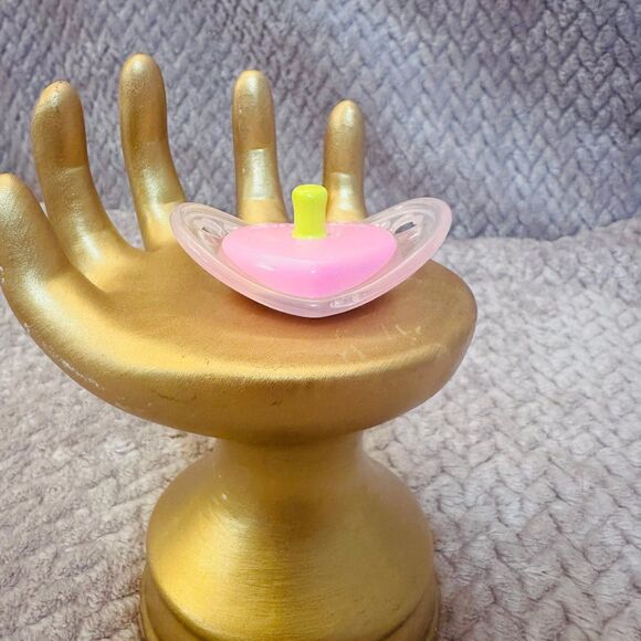 Luva Bella replacement pacifier - Picture 3 of 4